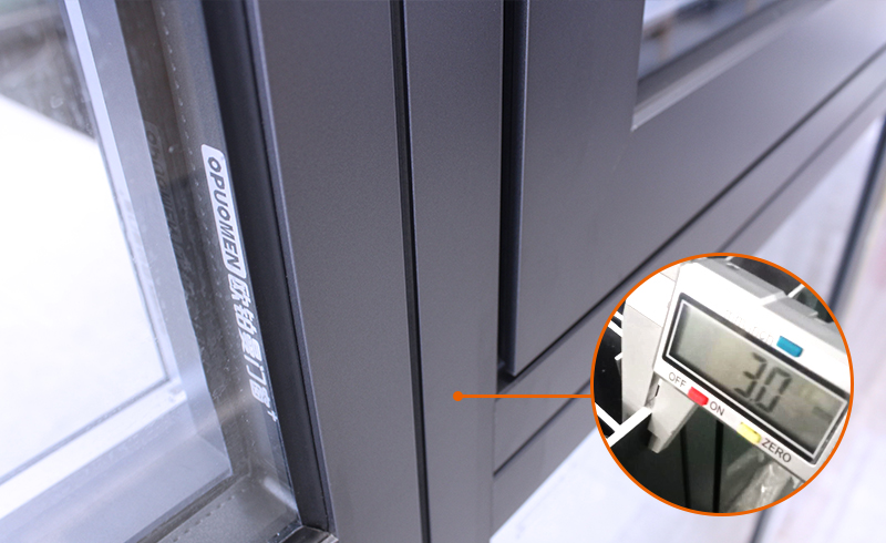 门窗资讯|大玻璃落地窗虽美，但这几个细节要斟酌才宁静！